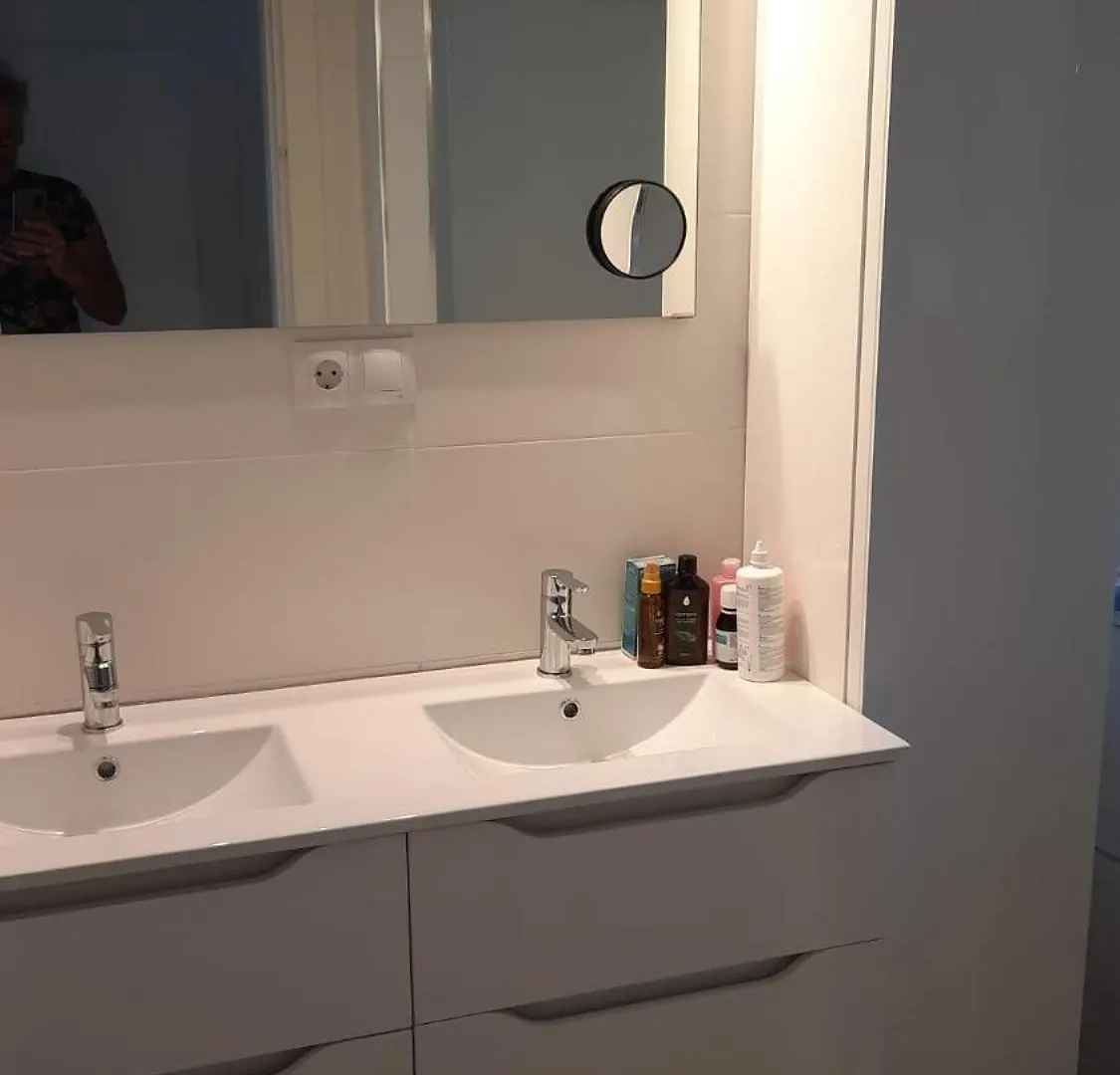 בנאלמדנה Luxury Apartment Near The Sea ספרד