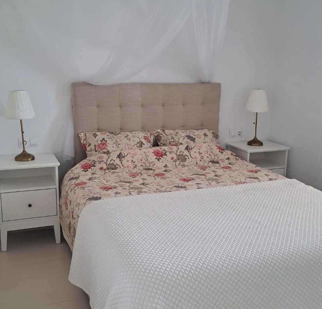 בנאלמדנה Luxury Apartment Near The Sea ספרד
