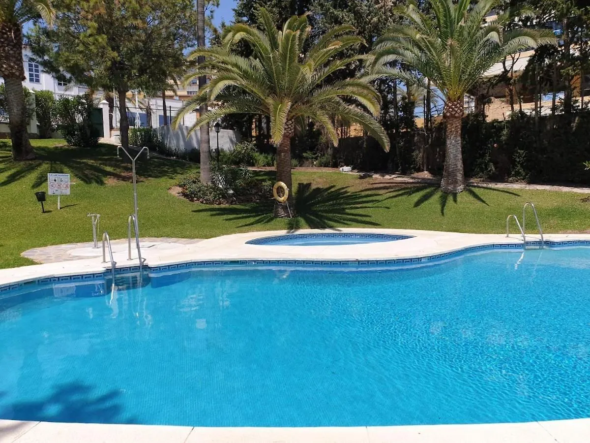 בנאלמדנה Luxury Apartment Near The Sea