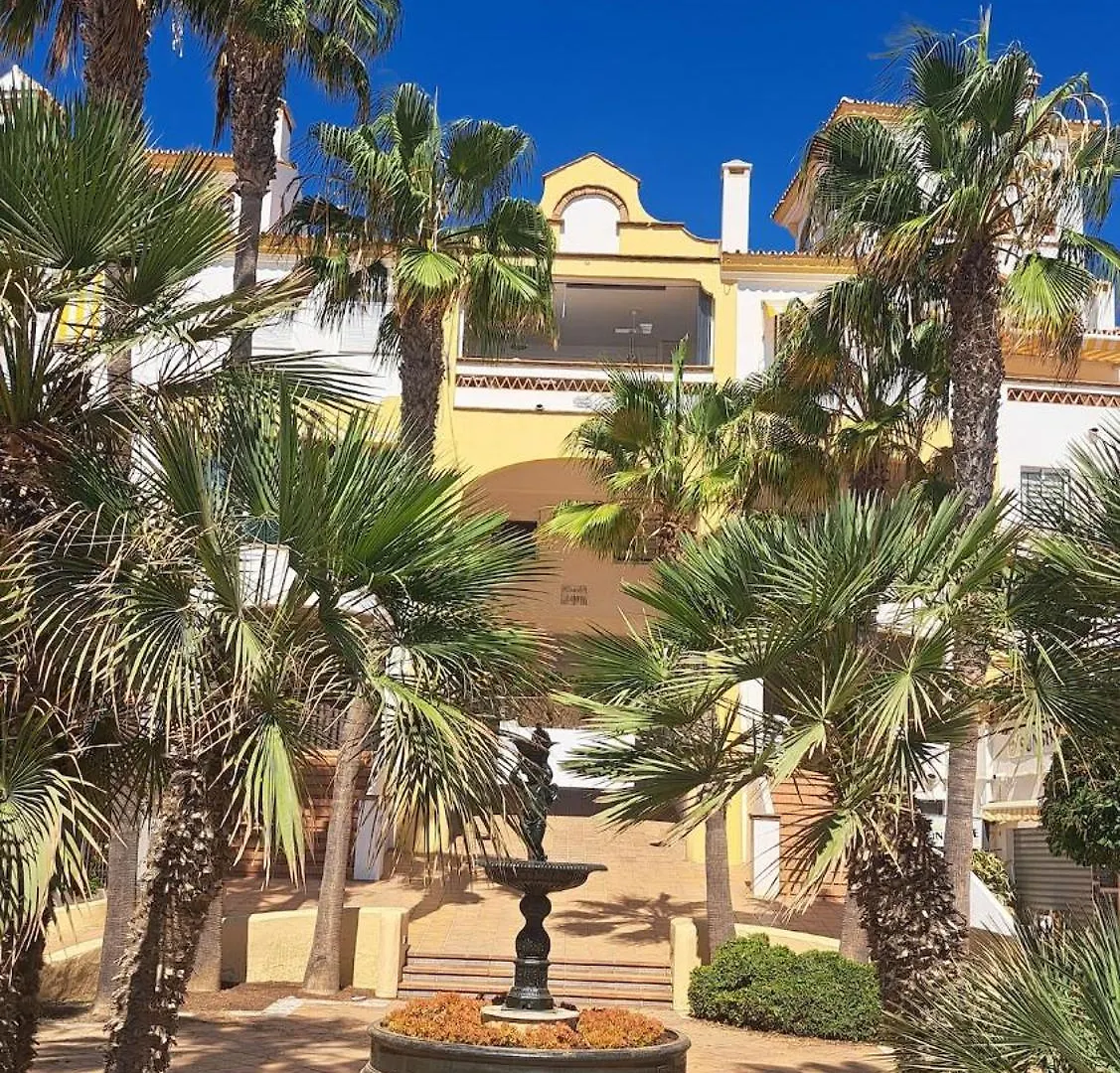 בנאלמדנה Luxury Apartment Near The Sea